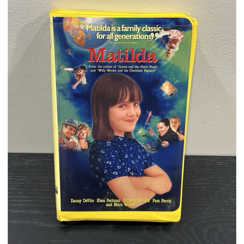 Matilda VHS 1996 Video Tape 90s Family Movie Danny Devito VTG Yellow Clamshell